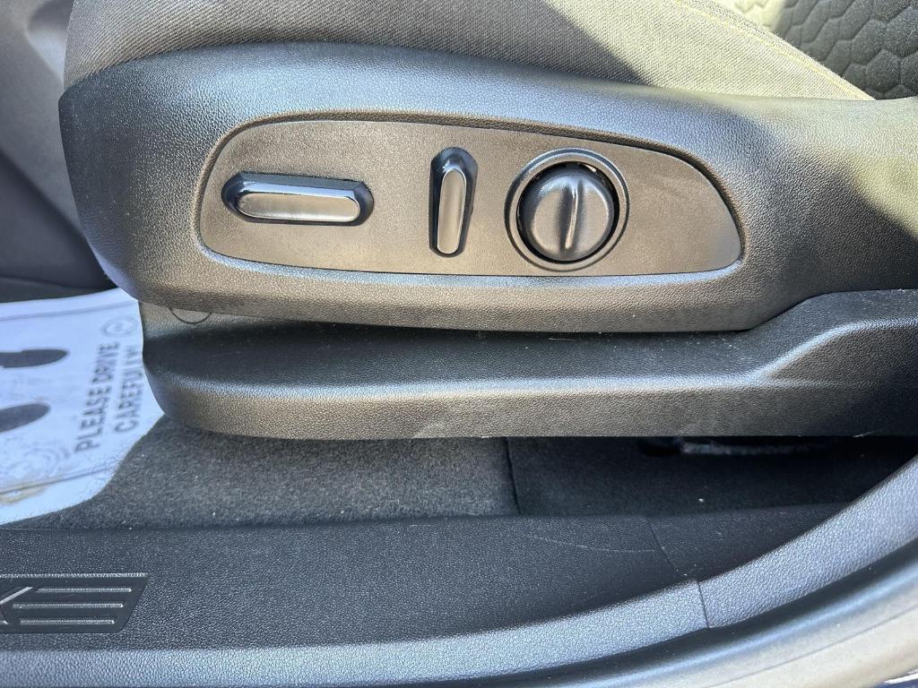 used 2021 Chevrolet Equinox car, priced at $20,917