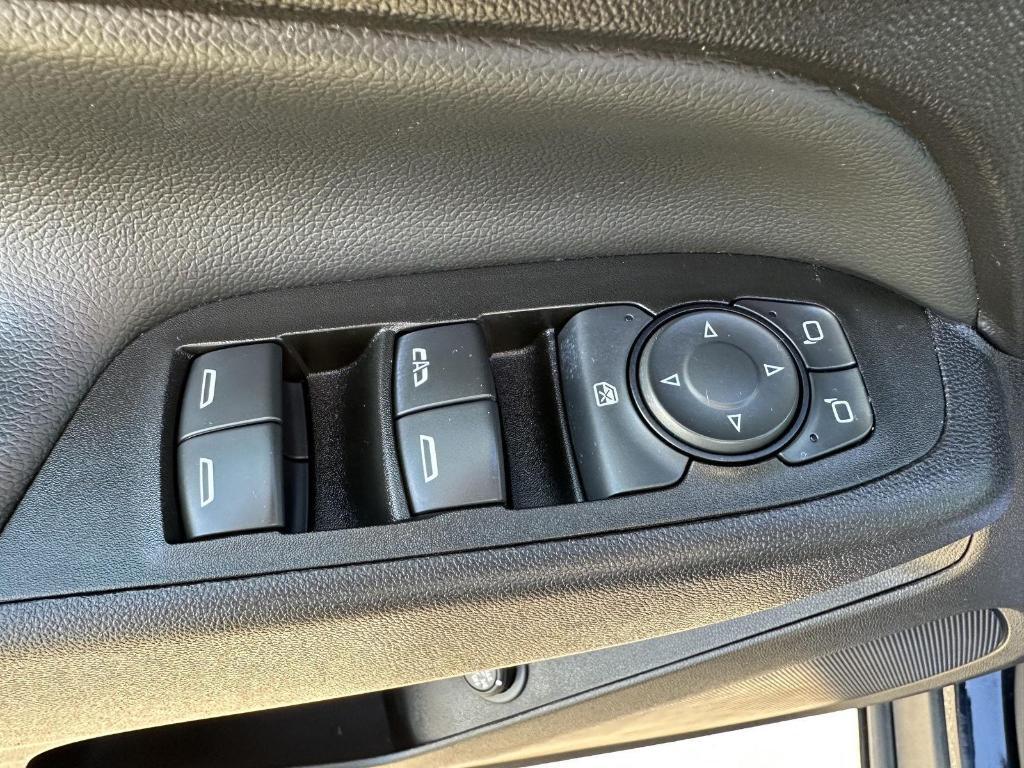 used 2021 Chevrolet Equinox car, priced at $20,917