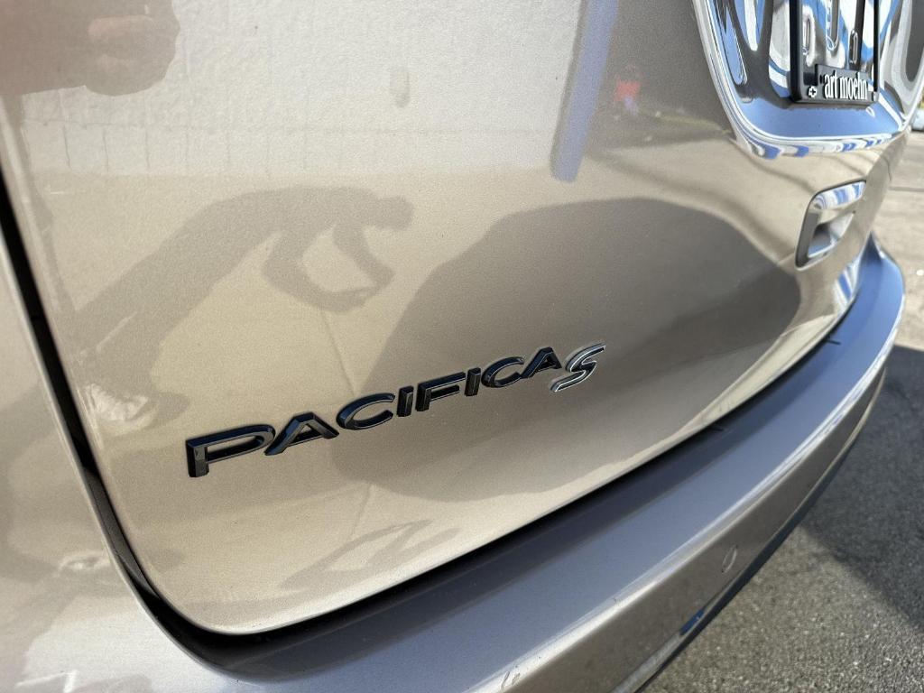 used 2018 Chrysler Pacifica car, priced at $16,989