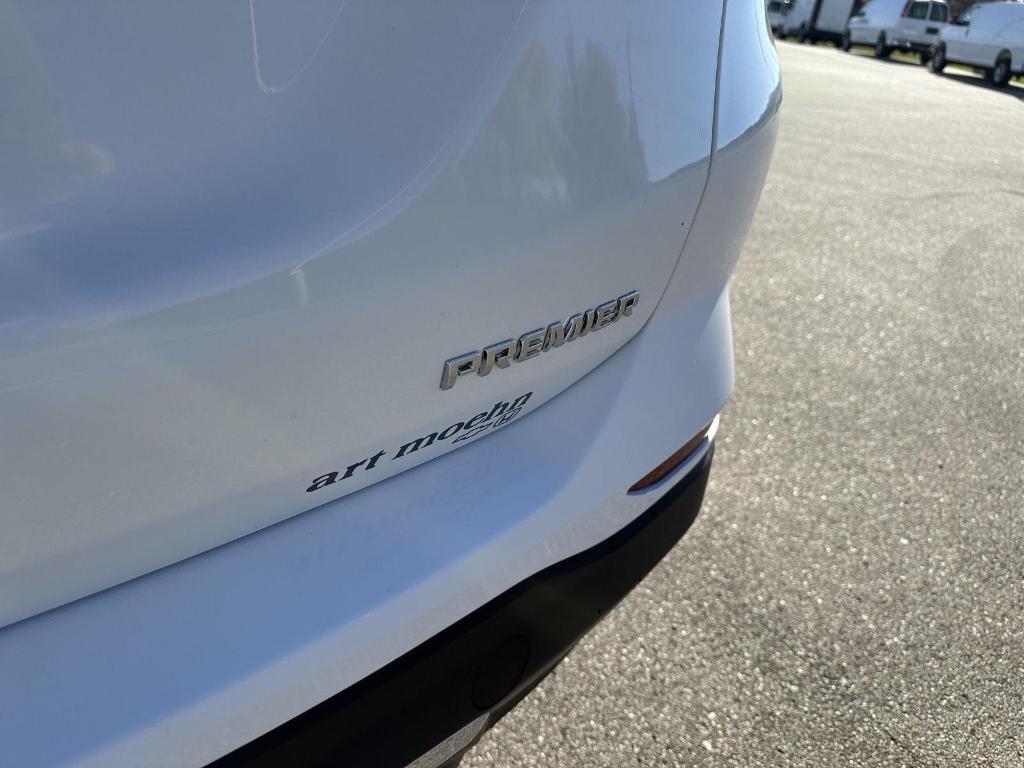 used 2022 Chevrolet Equinox car, priced at $20,489