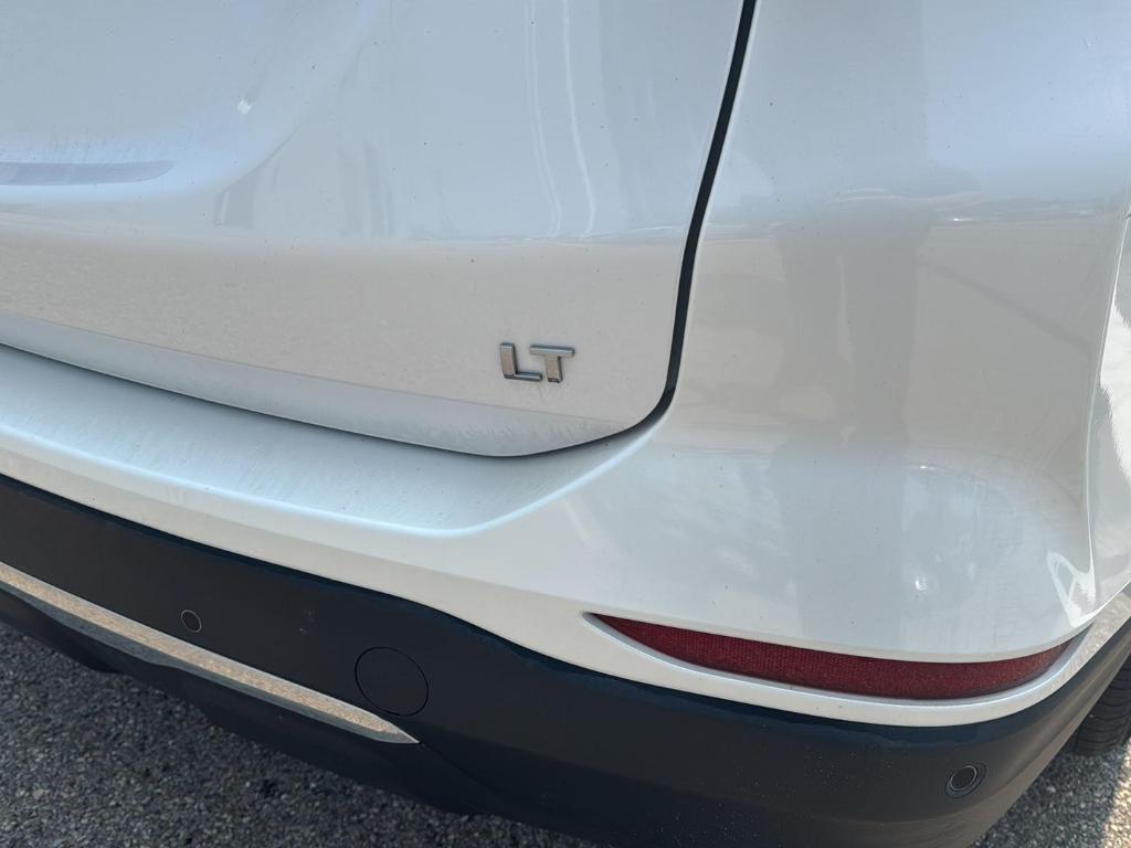used 2022 Chevrolet Equinox car, priced at $20,287