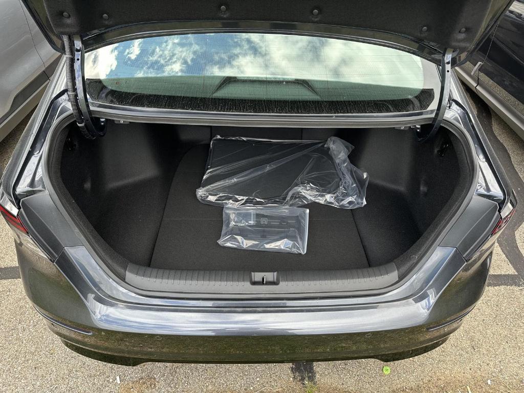 new 2025 Honda Accord Hybrid car, priced at $36,135