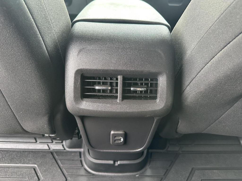 used 2022 Chevrolet Equinox car, priced at $20,489