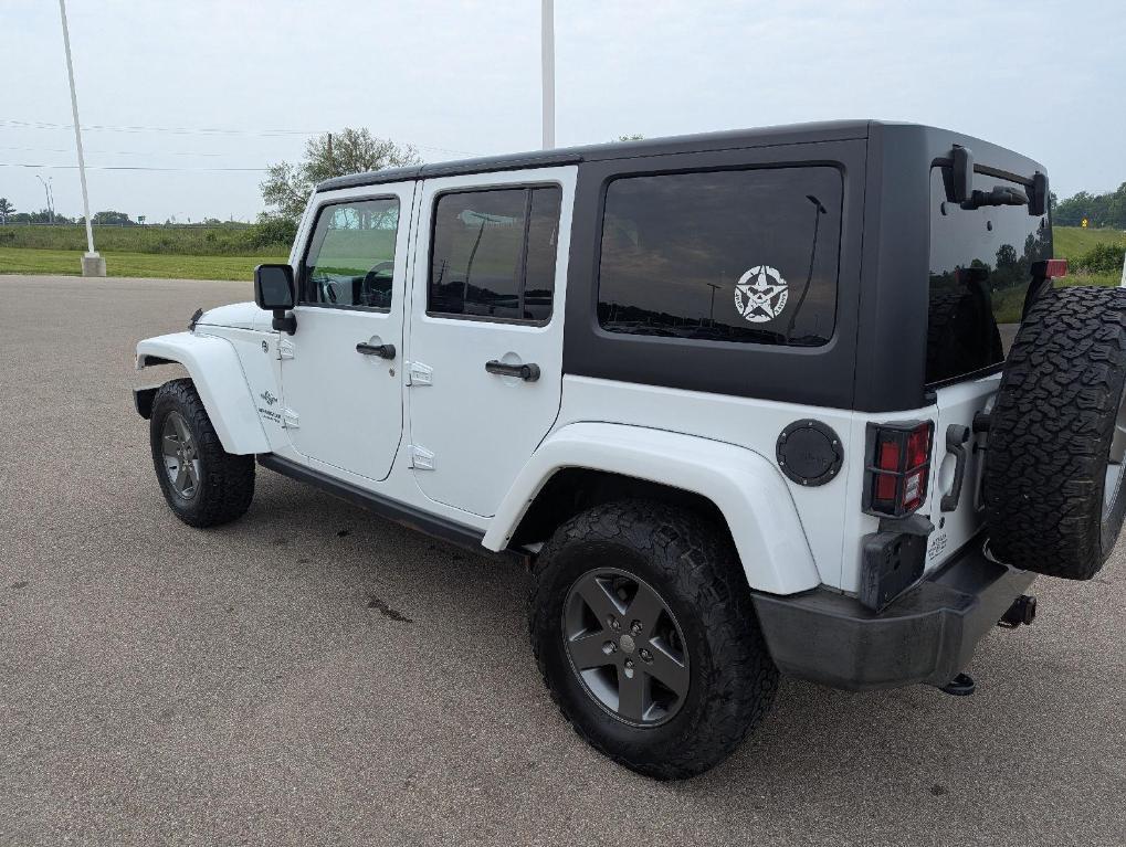 used 2015 Jeep Wrangler Unlimited car, priced at $17,929