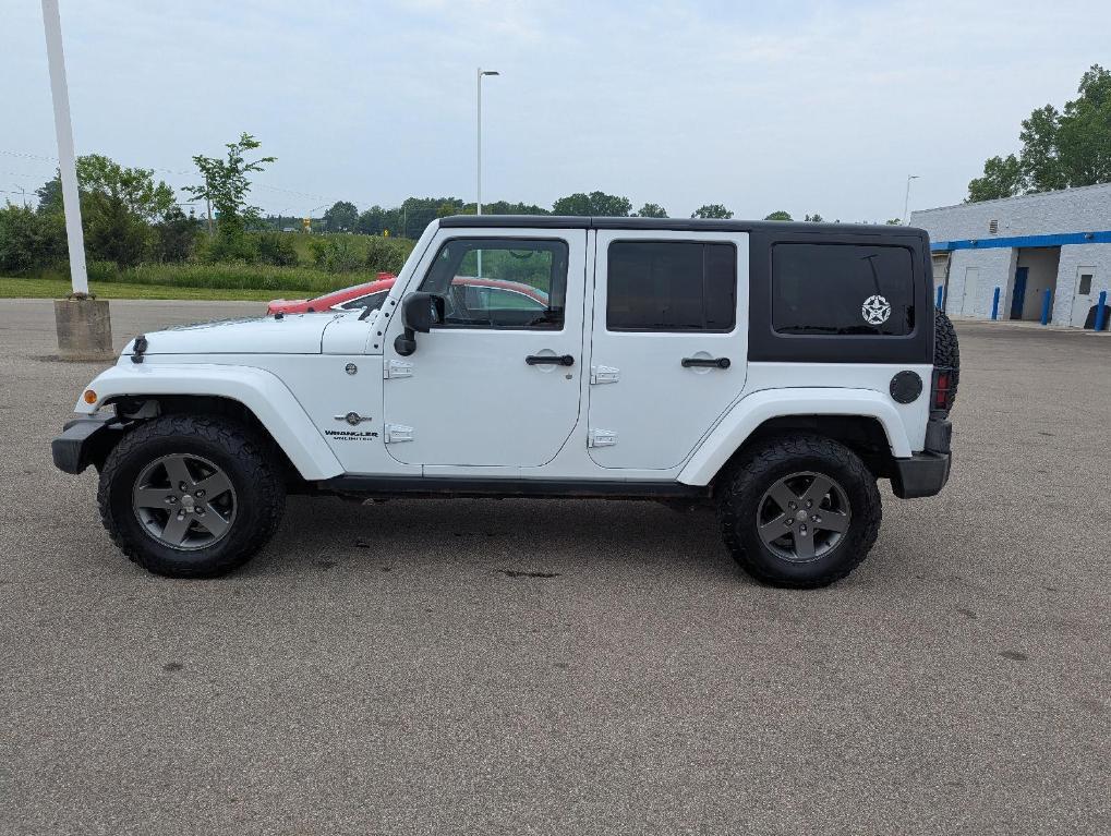 used 2015 Jeep Wrangler Unlimited car, priced at $17,929