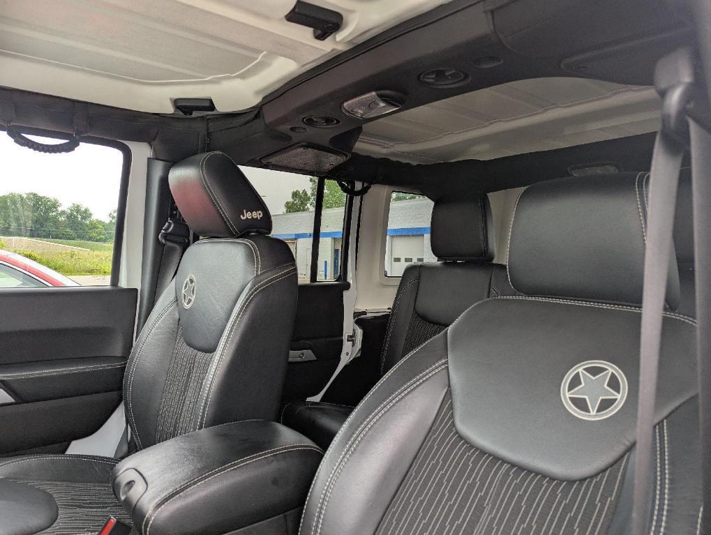 used 2015 Jeep Wrangler Unlimited car, priced at $17,929