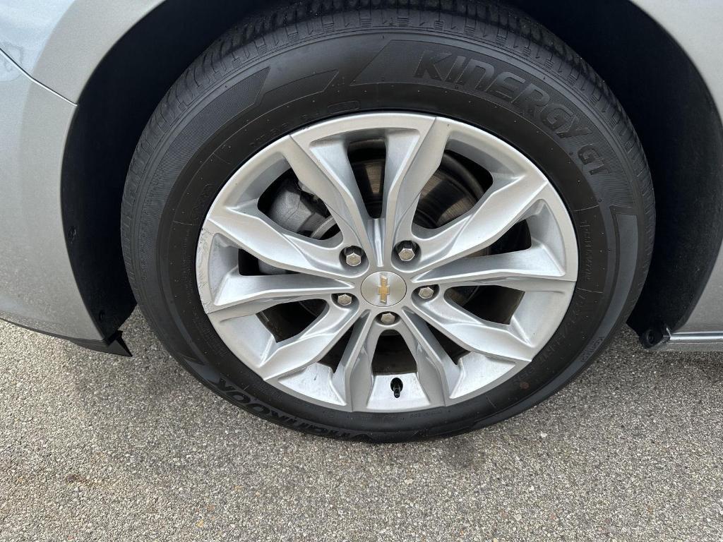 used 2024 Chevrolet Malibu car, priced at $19,389