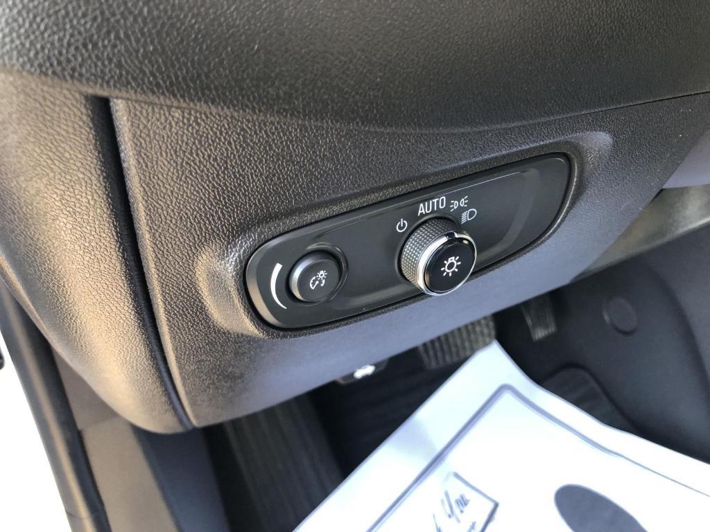 used 2023 Chevrolet Equinox car, priced at $19,915