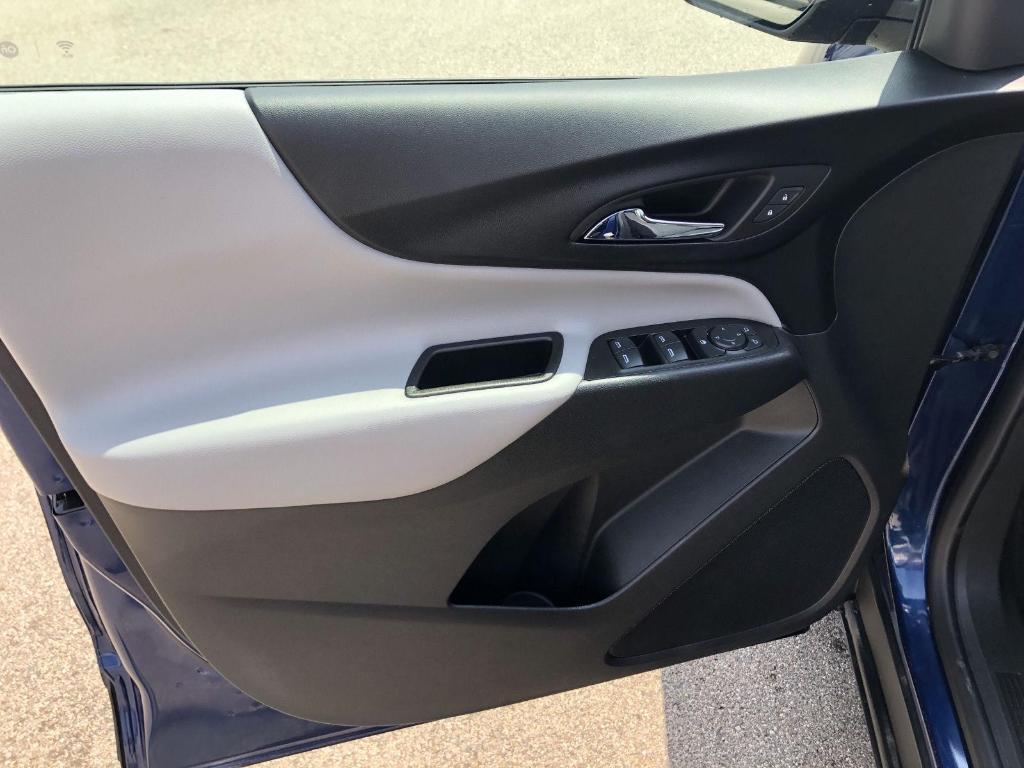 used 2023 Chevrolet Equinox car, priced at $22,287