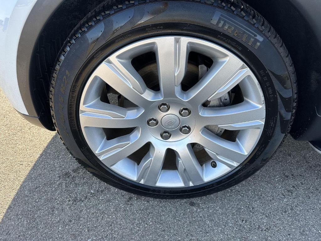 used 2018 Land Rover Discovery car, priced at $16,825