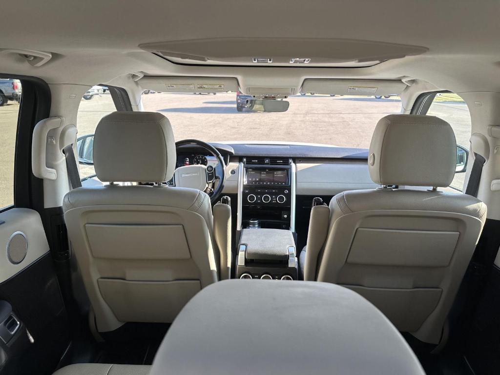 used 2018 Land Rover Discovery car, priced at $16,825