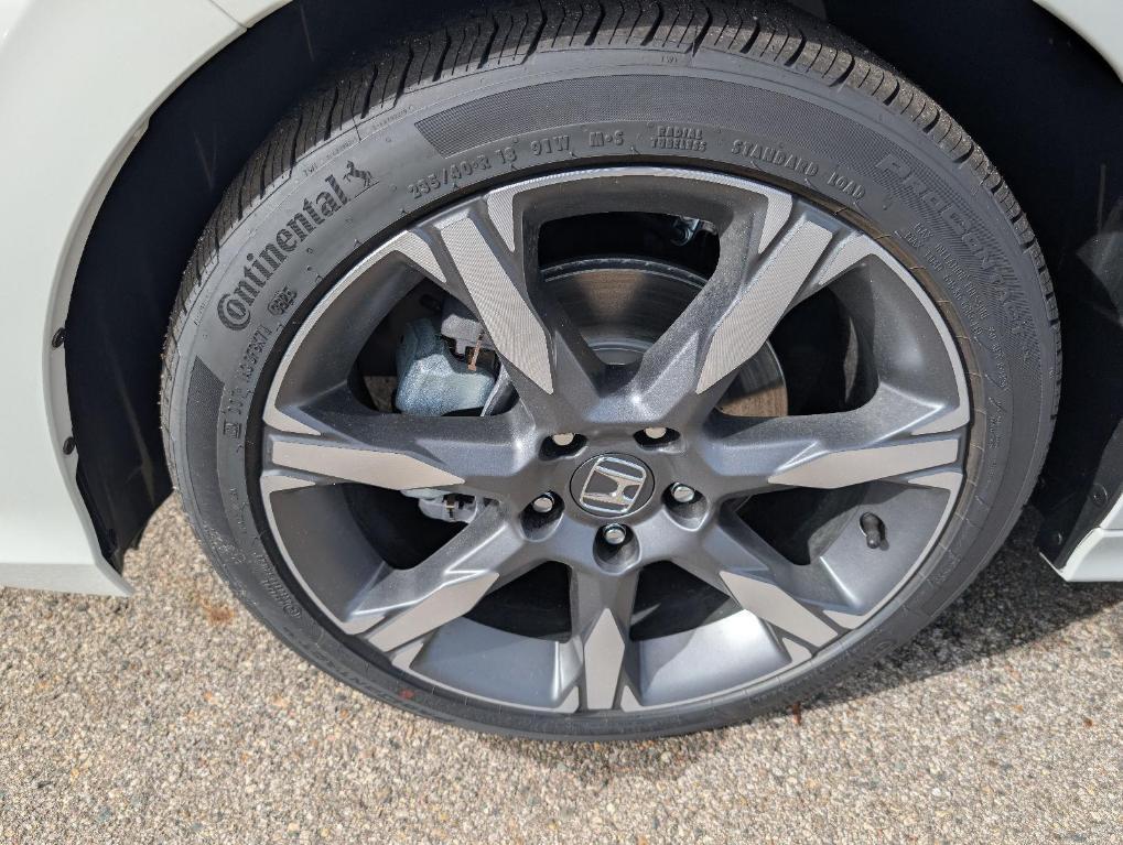 new 2026 Honda Civic Hybrid car, priced at $33,945