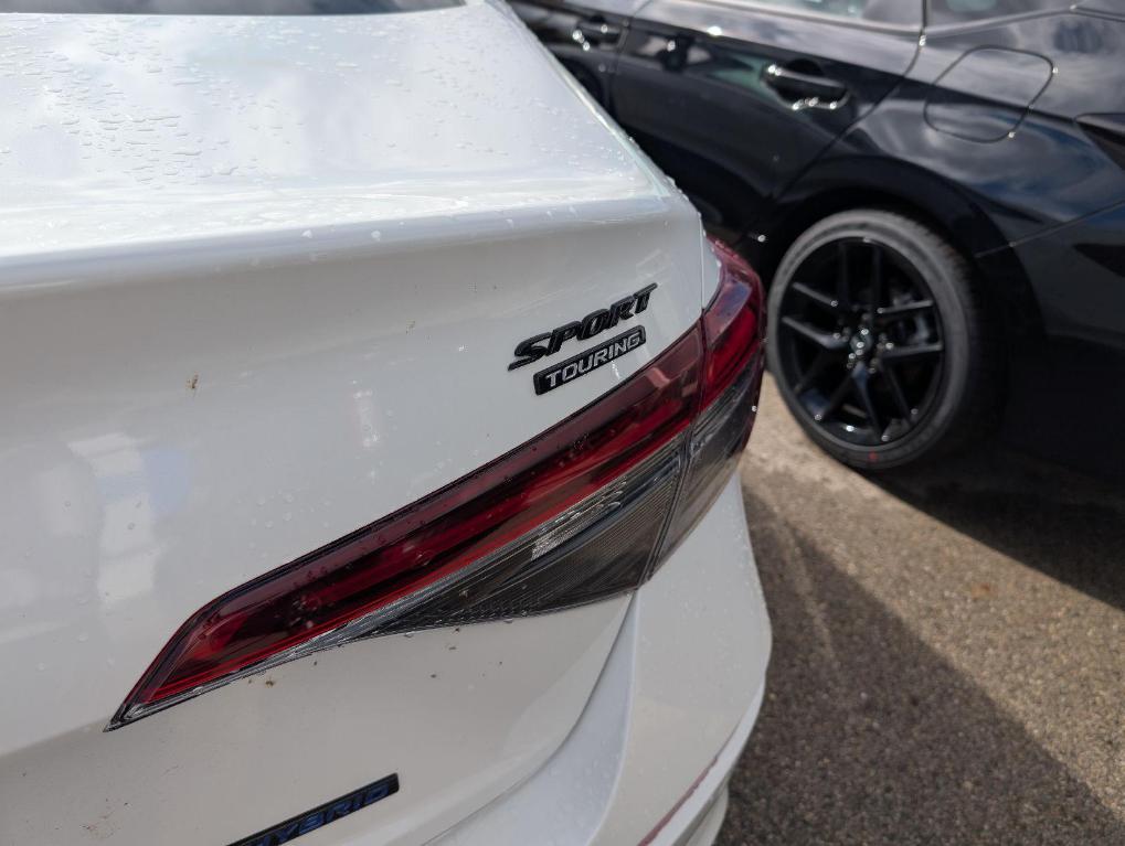 new 2026 Honda Civic Hybrid car, priced at $33,945