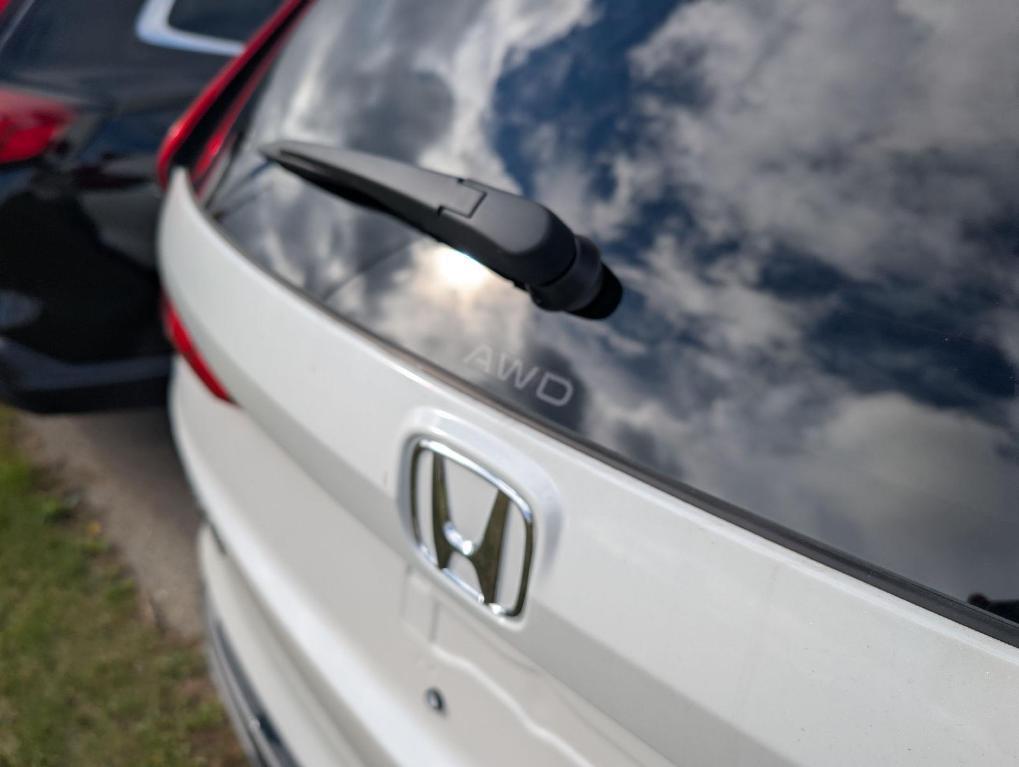 new 2026 Honda CR-V Hybrid car, priced at $42,130