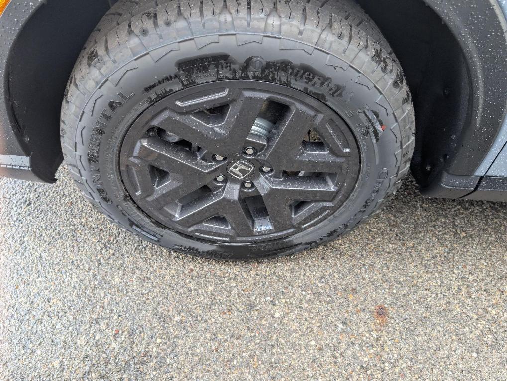 new 2026 Honda CR-V Hybrid car, priced at $40,705