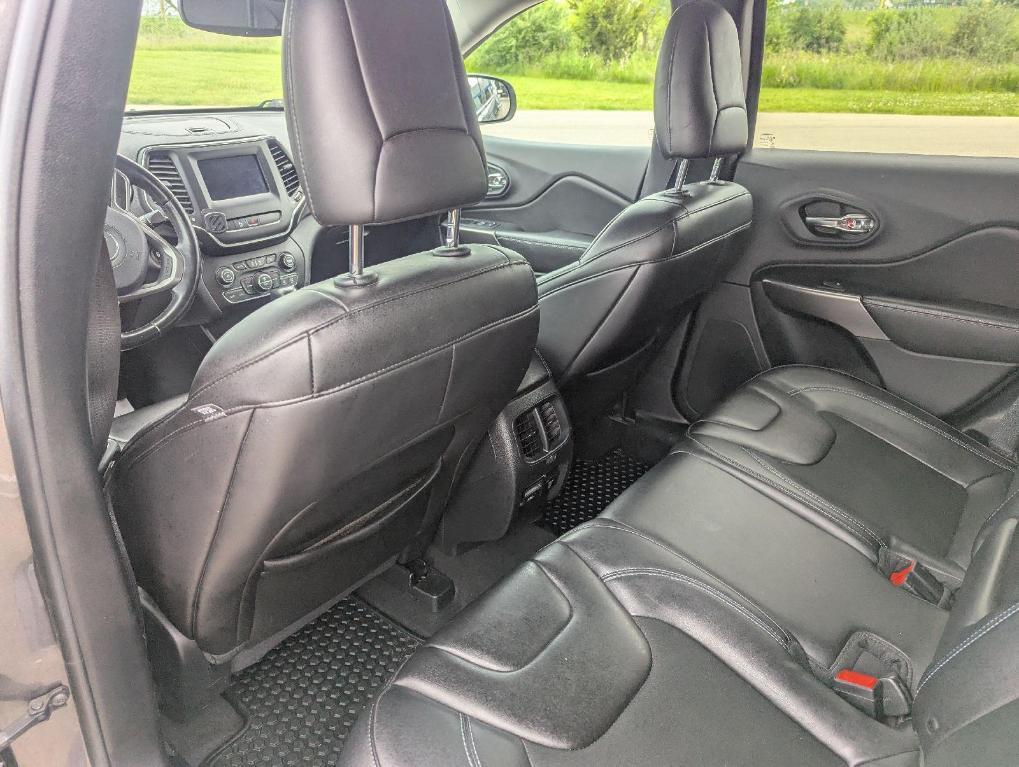 used 2019 Jeep Cherokee car, priced at $11,989