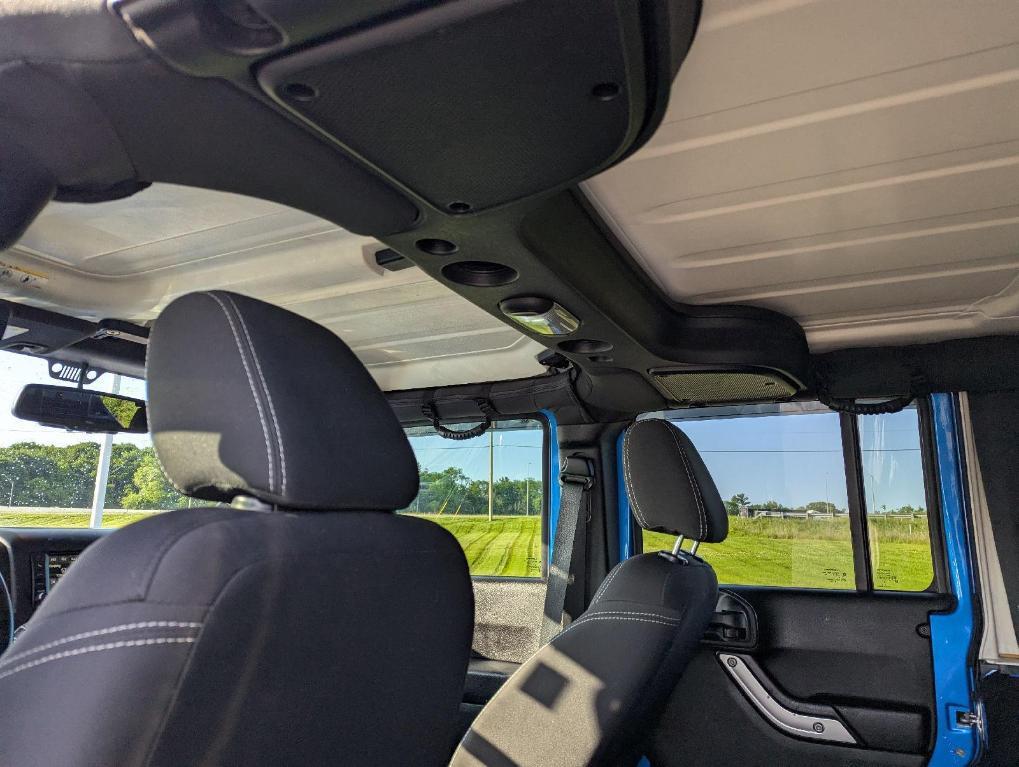 used 2015 Jeep Wrangler Unlimited car, priced at $17,989
