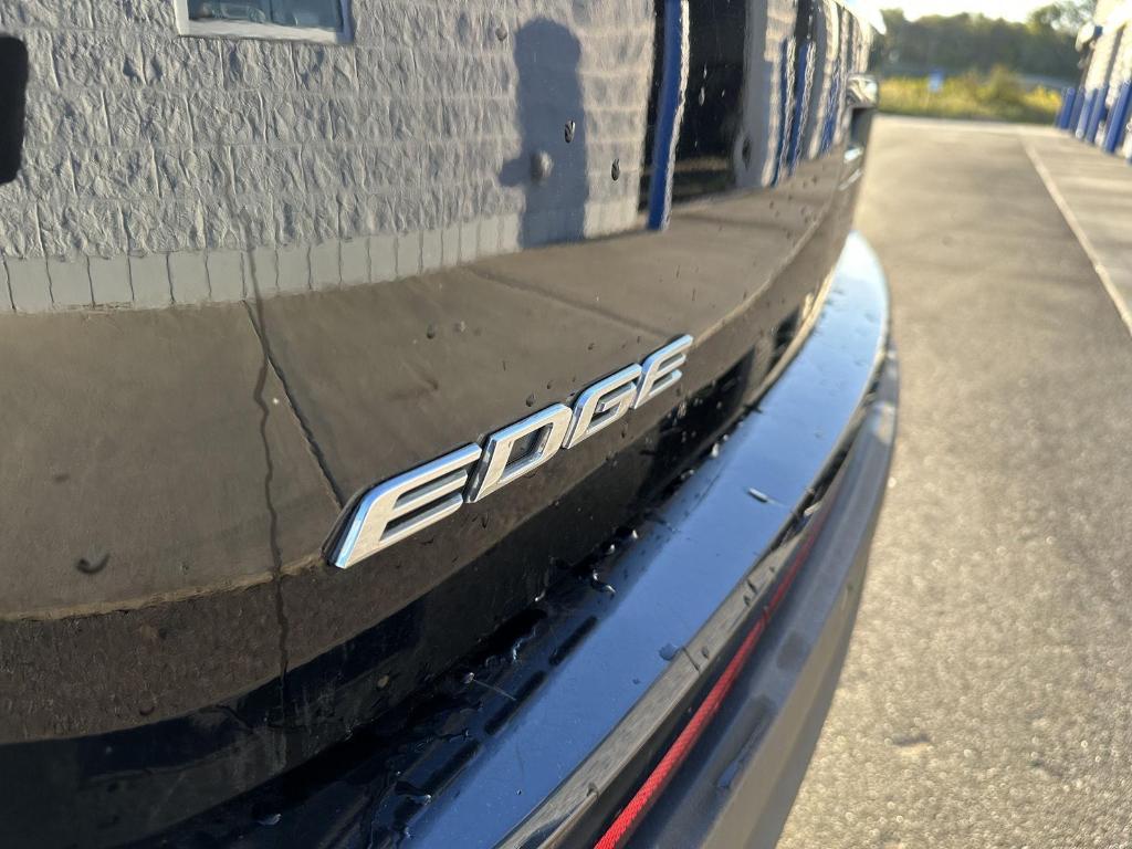used 2018 Ford Edge car, priced at $9,989