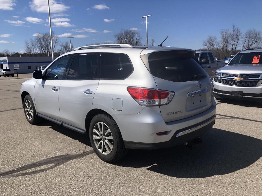 used 2016 Nissan Pathfinder car, priced at $5,989