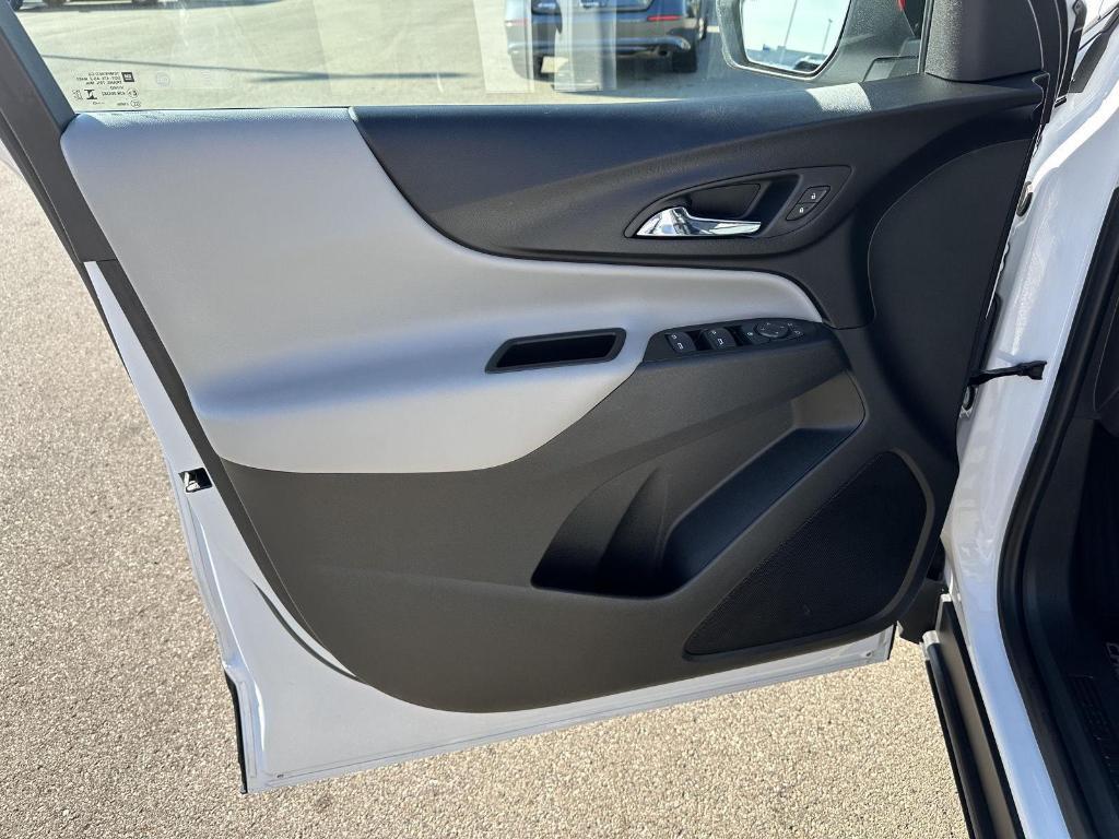 used 2023 Chevrolet Equinox car, priced at $21,335