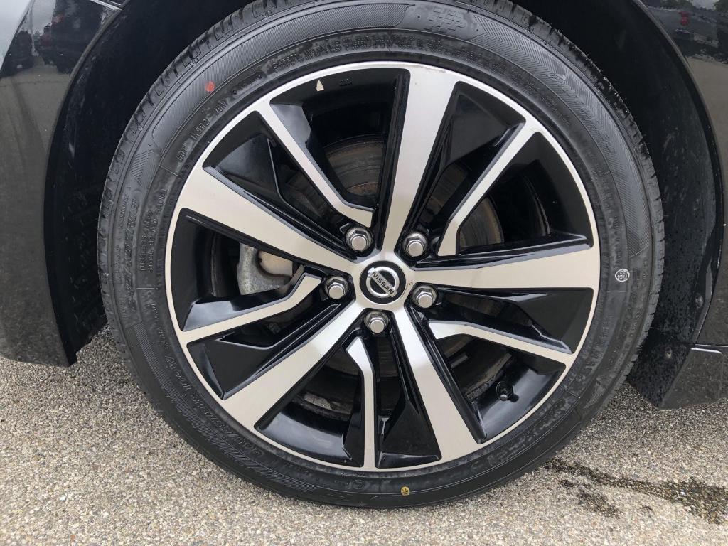 used 2022 Nissan Maxima car, priced at $21,989