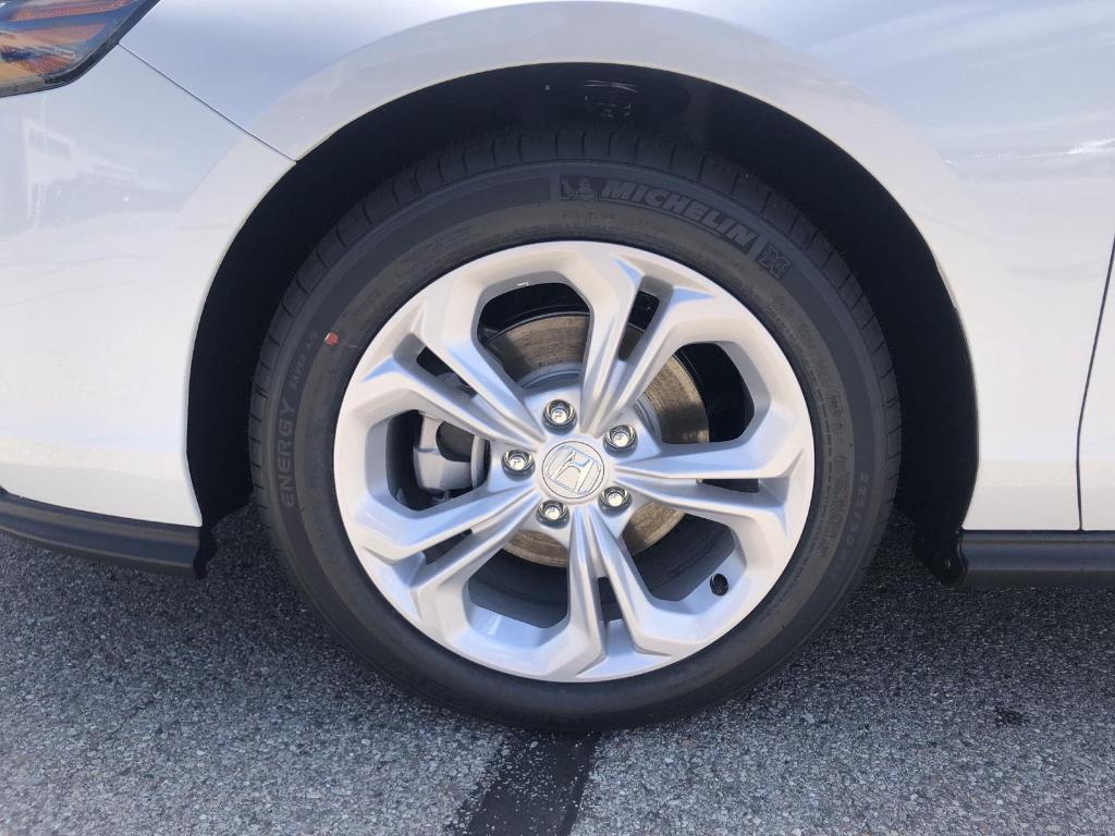 new 2025 Honda Accord car, priced at $28,000
