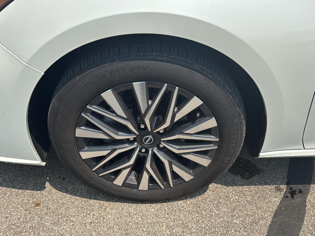 used 2024 Nissan Altima car, priced at $21,837