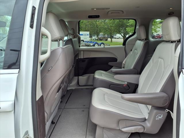 used 2018 Chrysler Pacifica car, priced at $15,545