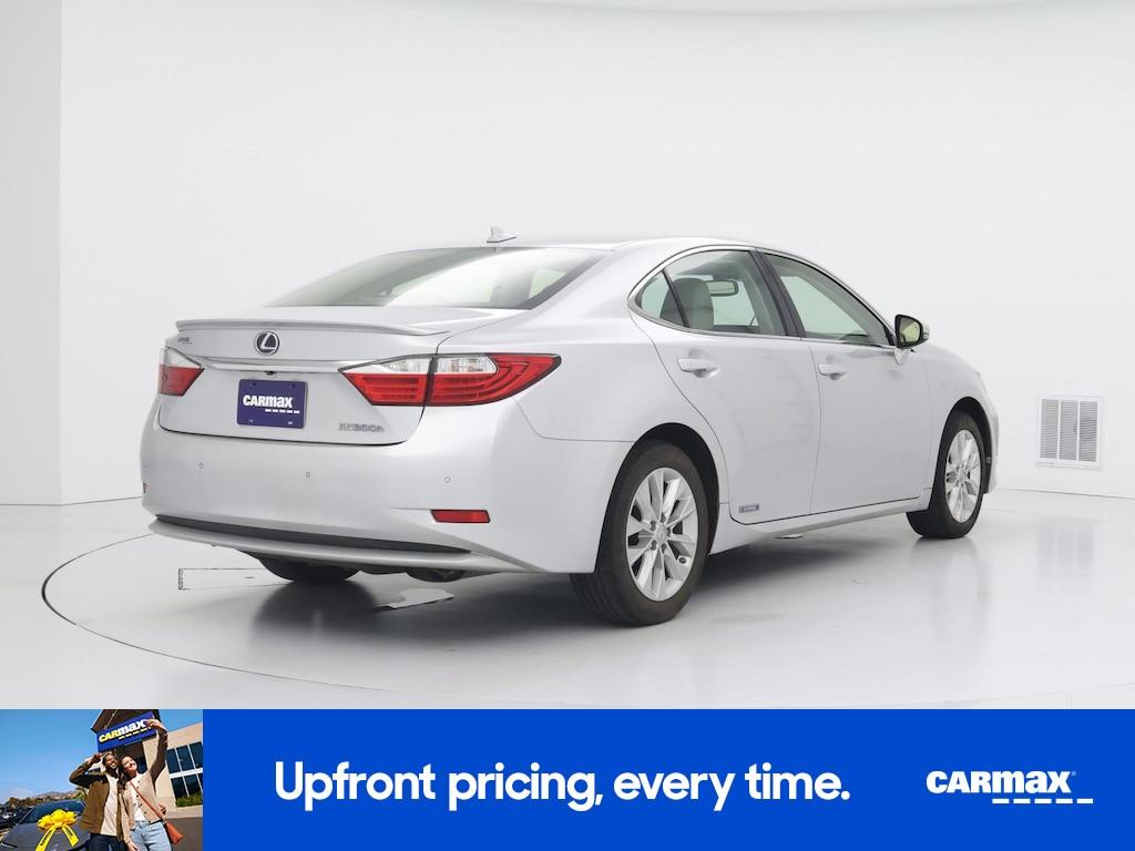 used 2013 Lexus ES 300h car, priced at $15,998