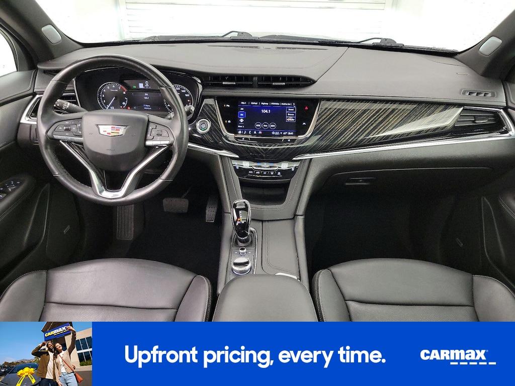 used 2023 Cadillac XT6 car, priced at $38,998