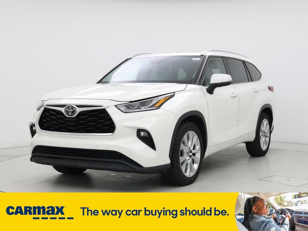 used 2021 Toyota Highlander car, priced at $30,998