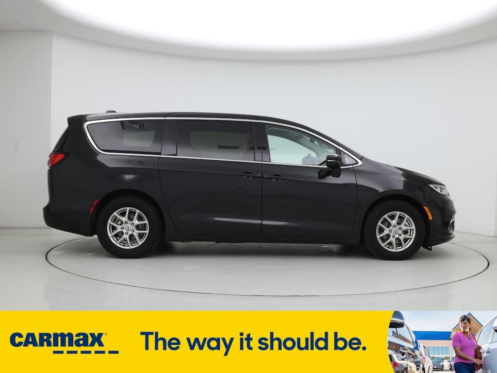 used 2023 Chrysler Pacifica car, priced at $31,998