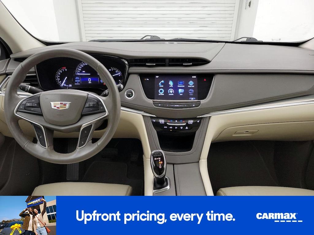 used 2017 Cadillac XT5 car, priced at $20,998