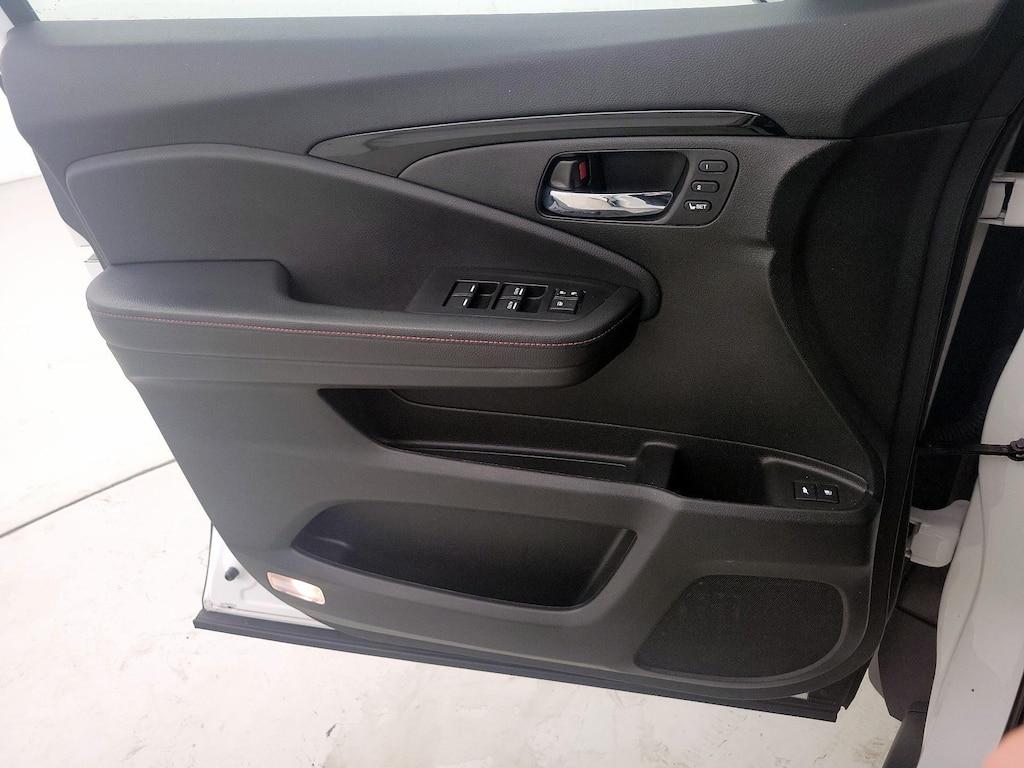 used 2021 Honda Pilot car, priced at $36,998