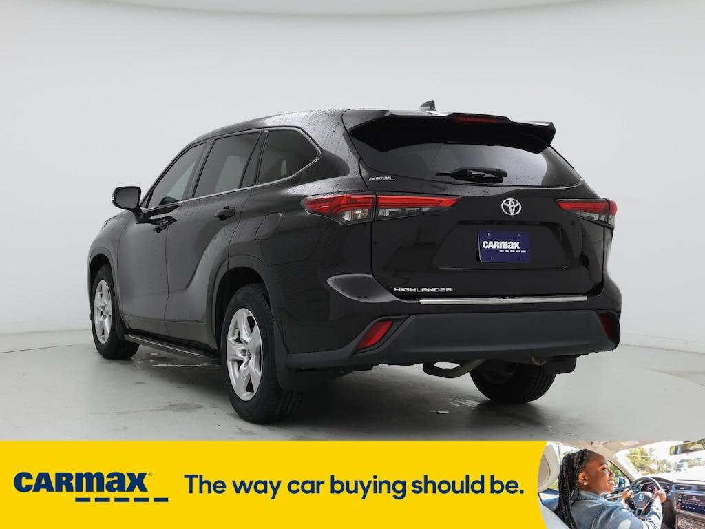 used 2022 Toyota Highlander car, priced at $28,998