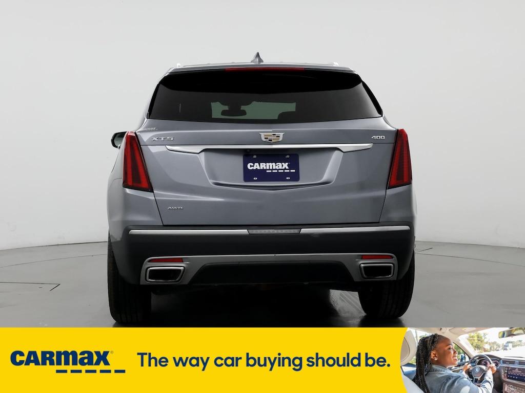 used 2022 Cadillac XT5 car, priced at $27,998