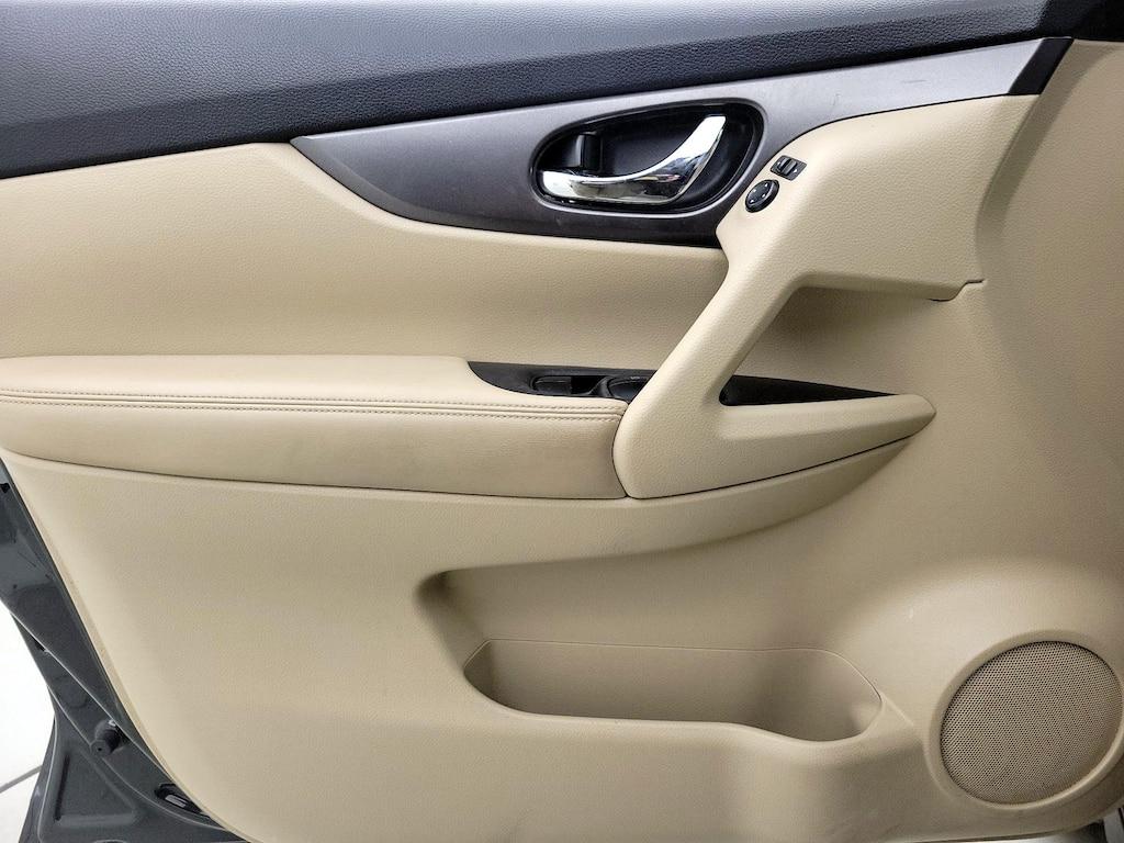 used 2016 Nissan Rogue car, priced at $13,998