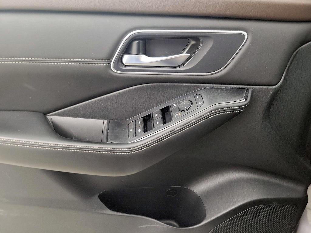 used 2021 Nissan Rogue car, priced at $22,998