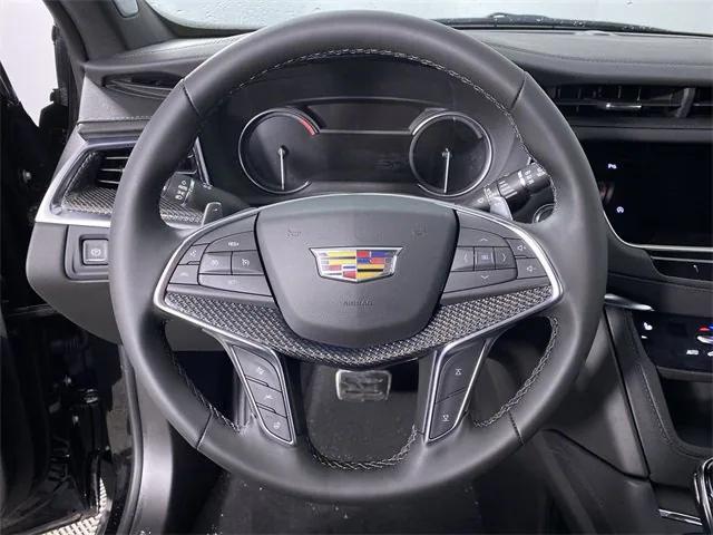 new 2025 Cadillac XT5 car, priced at $54,970
