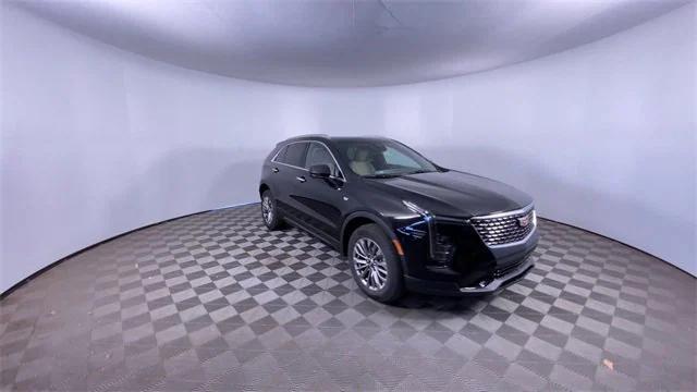 new 2025 Cadillac XT4 car, priced at $43,526