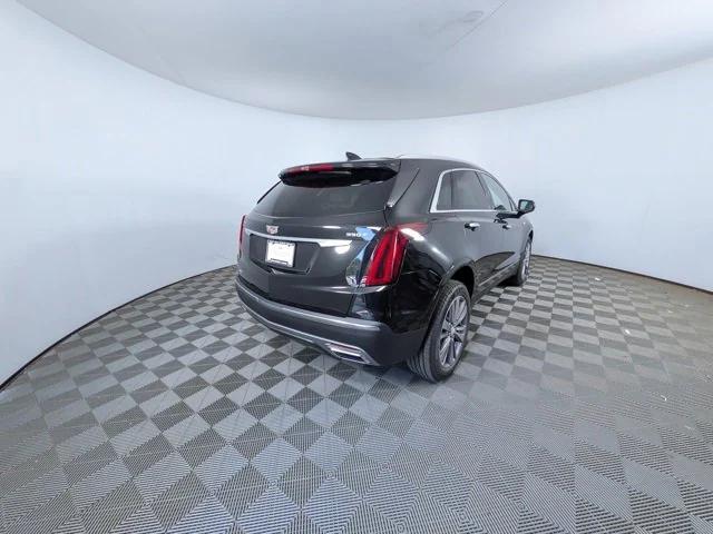 new 2025 Cadillac XT5 car, priced at $50,425