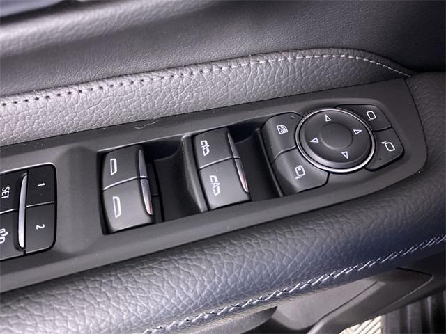 used 2022 GMC Yukon XL car, priced at $61,176