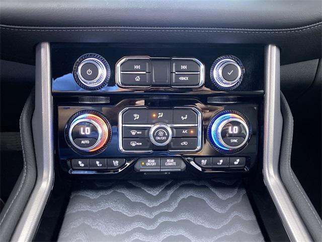 used 2022 GMC Yukon XL car, priced at $61,176