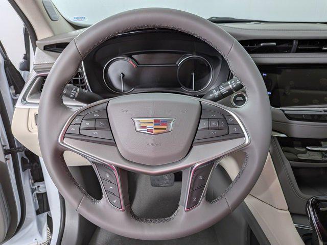 new 2025 Cadillac XT5 car, priced at $51,808