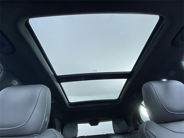 used 2022 Cadillac XT4 car, priced at $27,805
