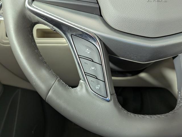 used 2021 Cadillac XT5 car, priced at $26,632