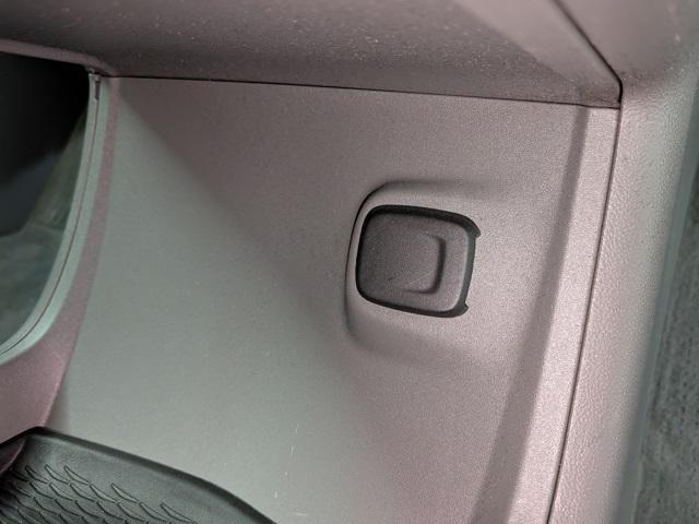 used 2021 Cadillac XT5 car, priced at $26,632