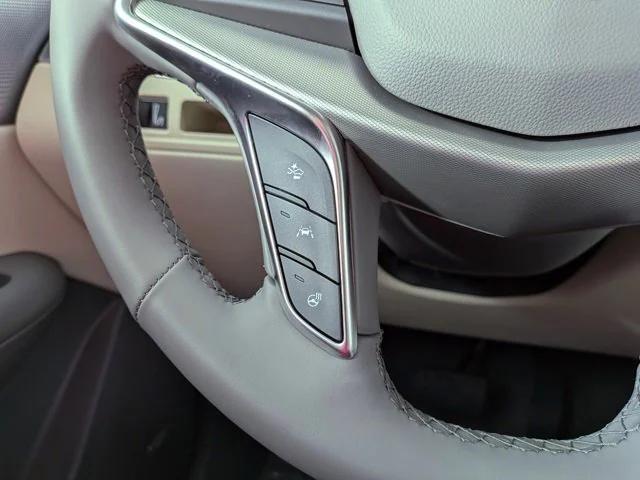 new 2025 Cadillac XT5 car, priced at $51,290
