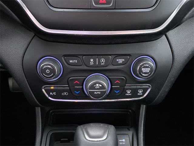 used 2019 Jeep Cherokee car, priced at $14,790