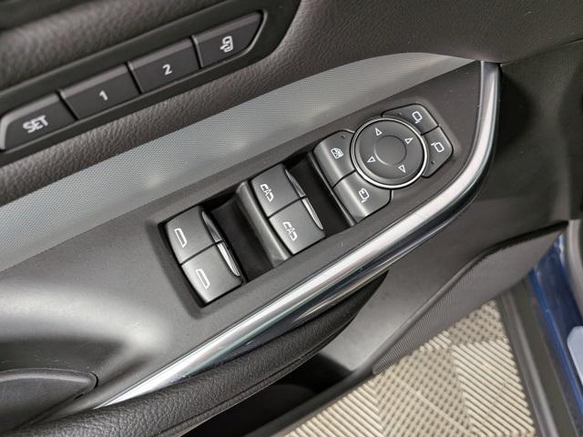 used 2022 Cadillac XT4 car, priced at $28,198